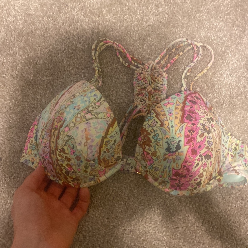 Victoria secret bathing suit top - Picture 2 of 5